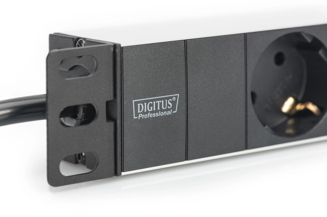 Digitus 1U Hliníkový PDU, 254 mm (10 ") montáž do stojanu 3x bezpečnostní vývod, 16A, 4000W, 250VAC 
