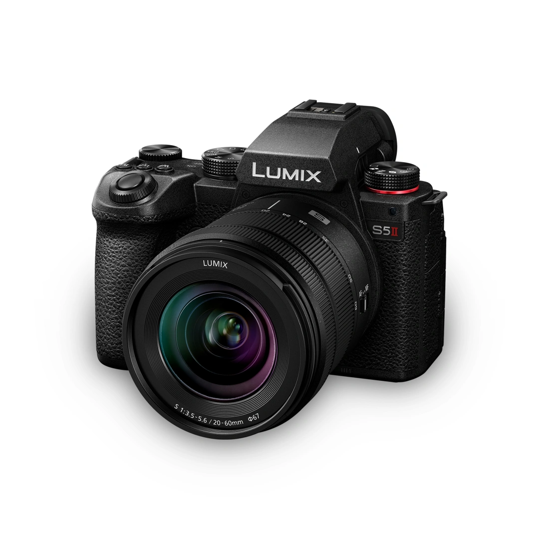 Panasonic Lumix S5M2 + Lumix S-R2060 S 20-60mm F3.5-5.6