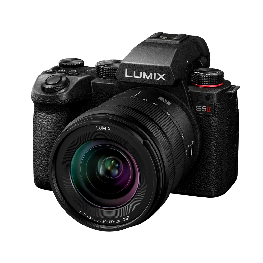 Panasonic Lumix S5M2 + Lumix S-R2060 S 20-60mm F3.5-5.6