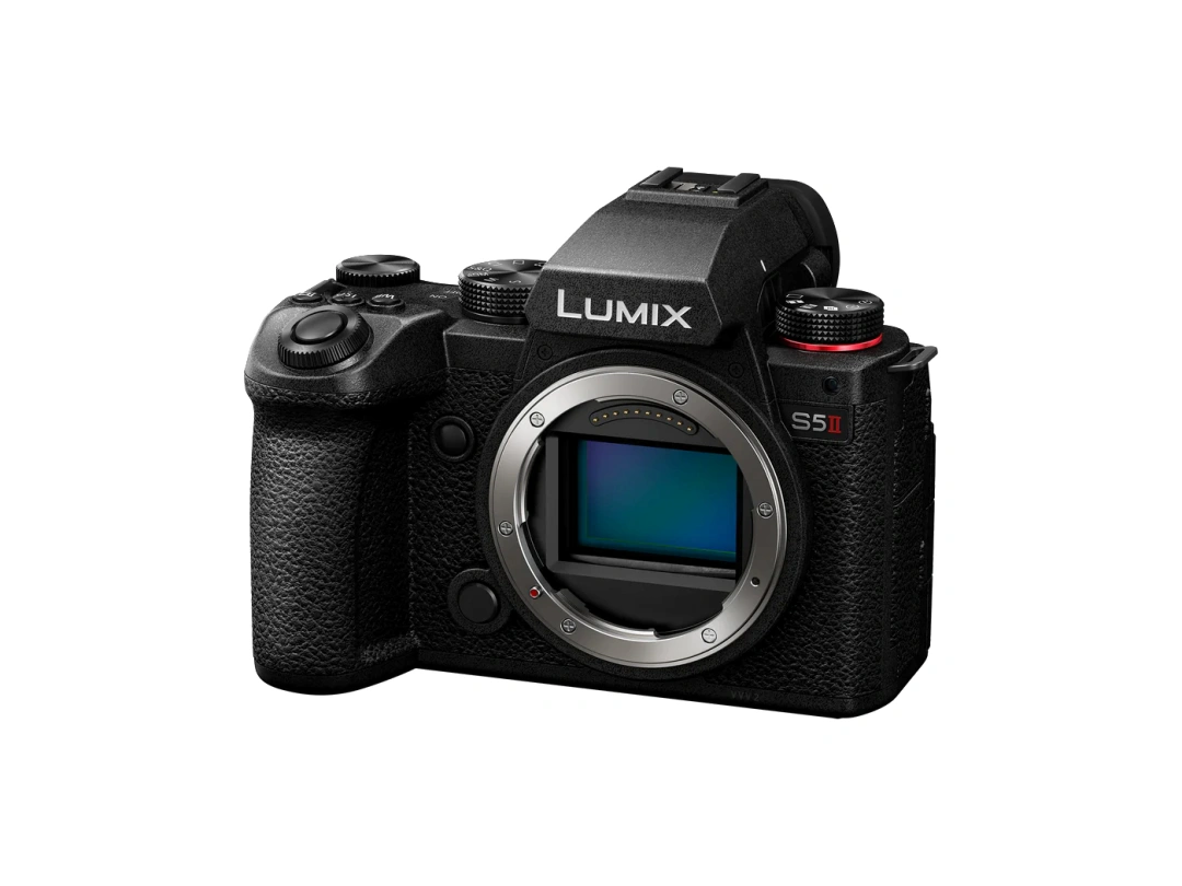 Panasonic Lumix S5M2, tělo, černá