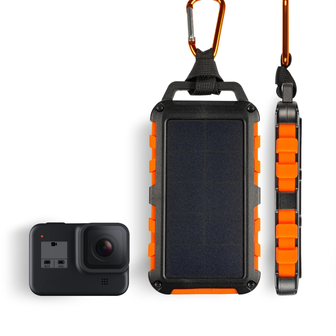 Powerbank Xtorm Solar Charger 10 000mAh (XR104) černá/oranžová