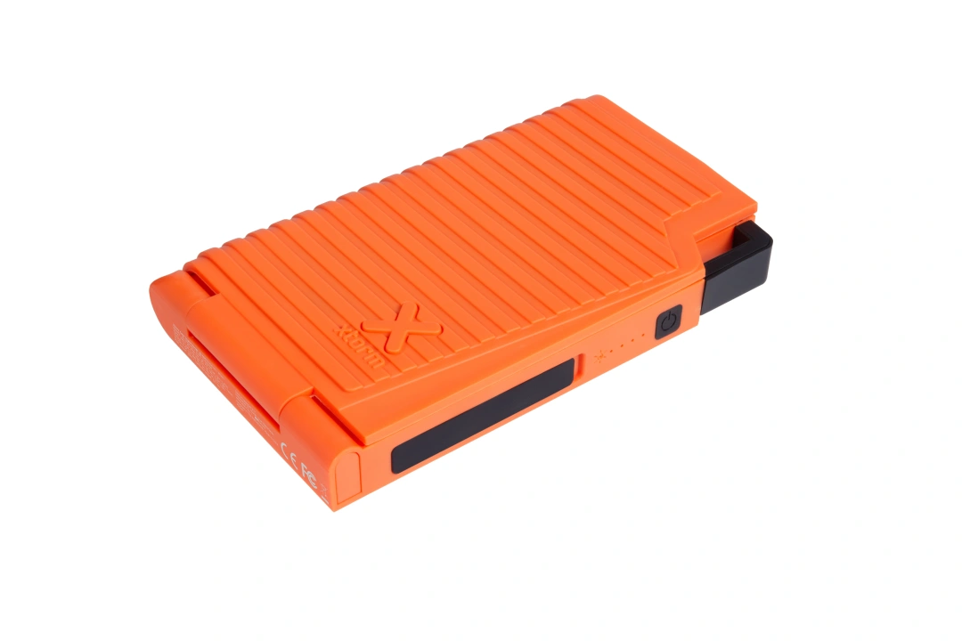 Powerbank Xtorm Solar SuperCharger 10 000mAh (XR105) oranžová