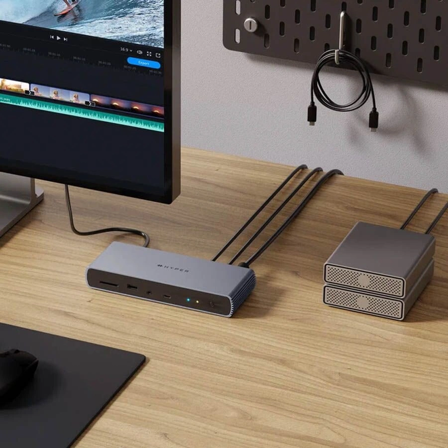 TARGUS Hyper Thunderbolt 4 Docking Station